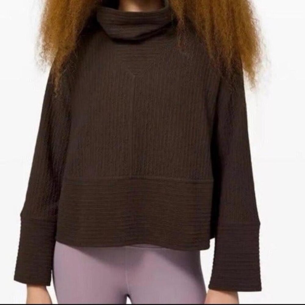 Lululemon Retreat Yourself Pullover